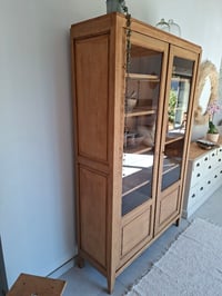 Image 2 of VITRINE PARISIENNE 