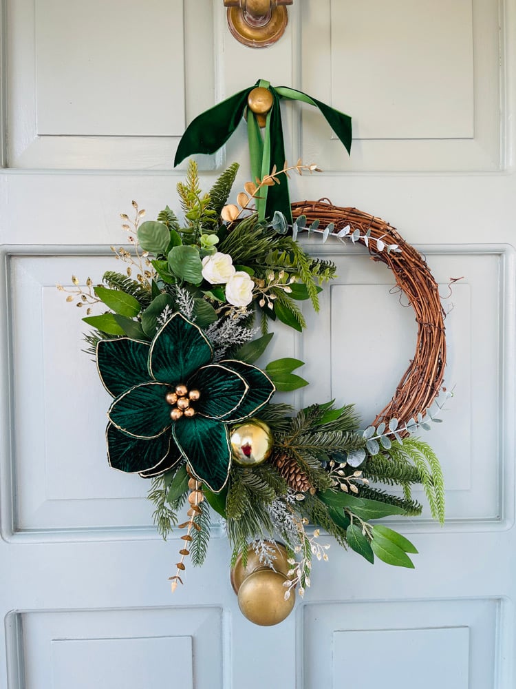 Image of 35cm Green Poinsettia 