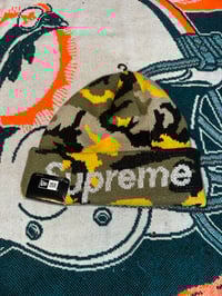 Image 3 of Supreme FW22 New Era Split Beanie - OS - Yellow 