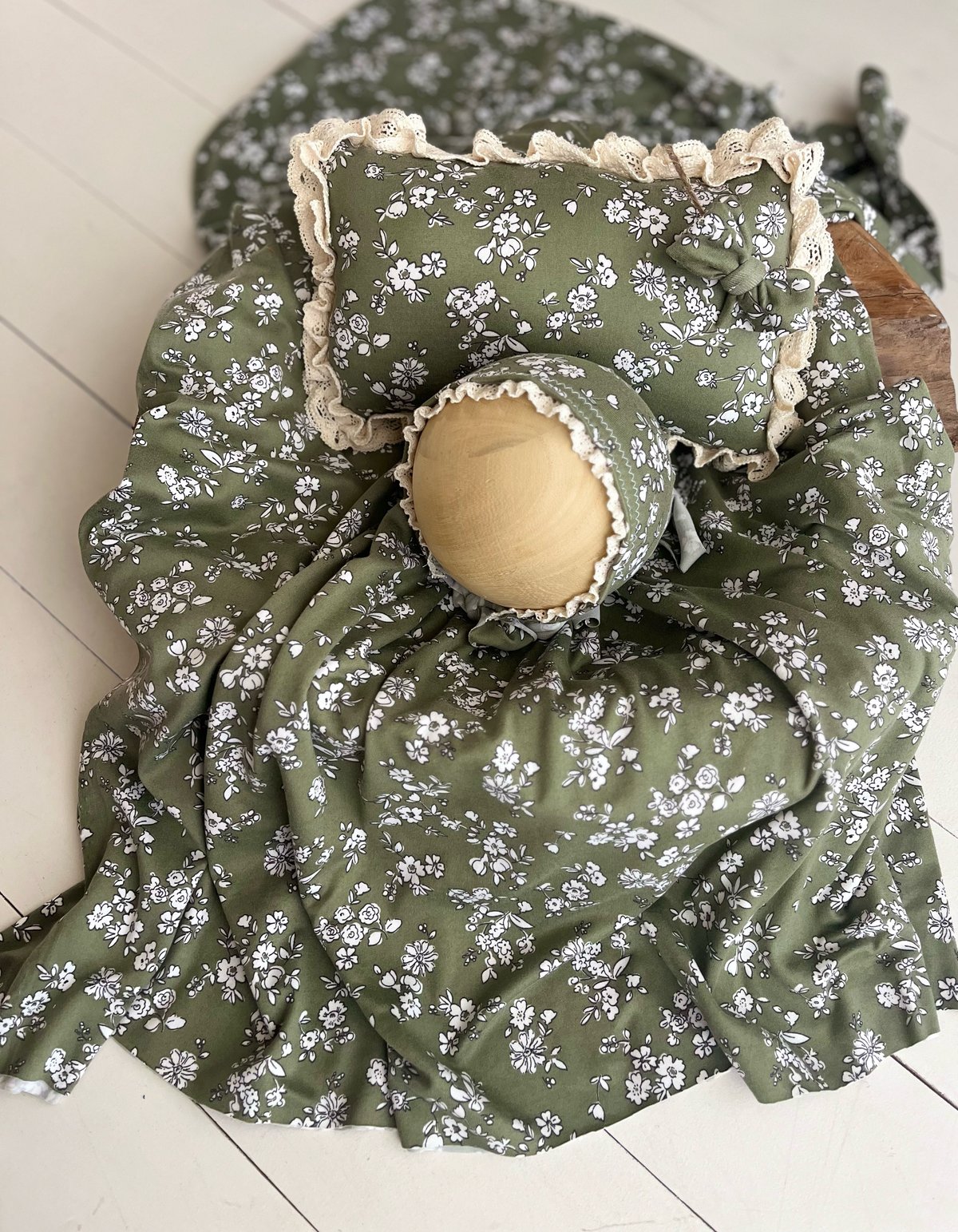 Image of Olive Green Floral Set