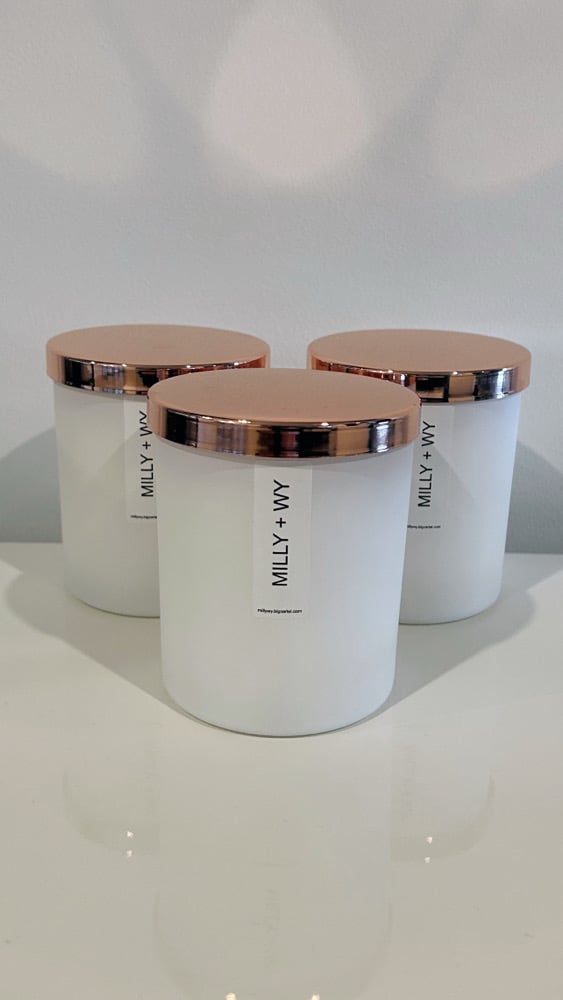 Image of Cambridge Luxe Signature Matte White Soy Candle