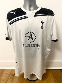 Image 2 of Tottenham Hotspur “MODRIĆ 14” 2010/11 Home Shirt + patches (L)