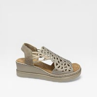 Image 6 of RIEKER 67465 BEIGE