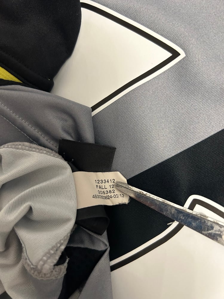 Image of Tottenham Hotspur “BALE 11” 2012/13 Third Shirt + PL patches  (M)