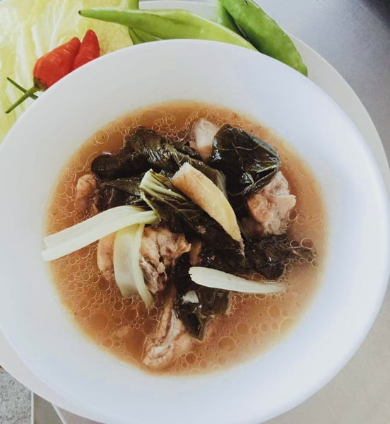 Image of Sinampalukan Manok includes rice and drink with free delivery.