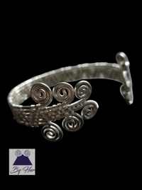 Image 2 of Hmong Qwj 2 cuff