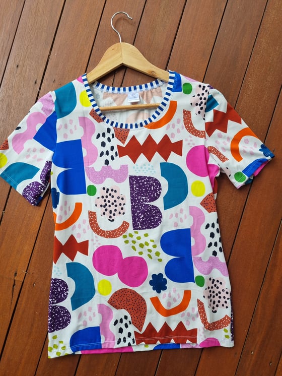 Image of COLOURFUL SHAPES Tee. Size Extra-Small & Large