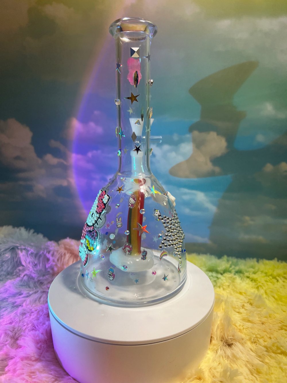 Rainbow 🌈 kawaii hello kitty bong 