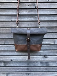 Image 3 of Day bag in grey brown waxed filter twill with leather bottom