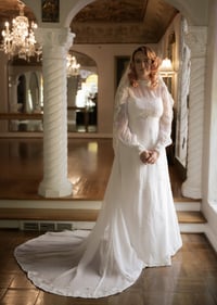 Image 3 of 1970s Simple Lace 