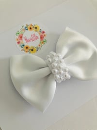 Image 1 of White satin pearl bow 