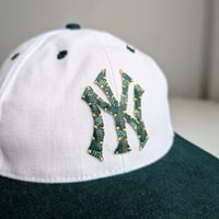 Image 2 of 90s Snapback – Hand Stitched NY-2