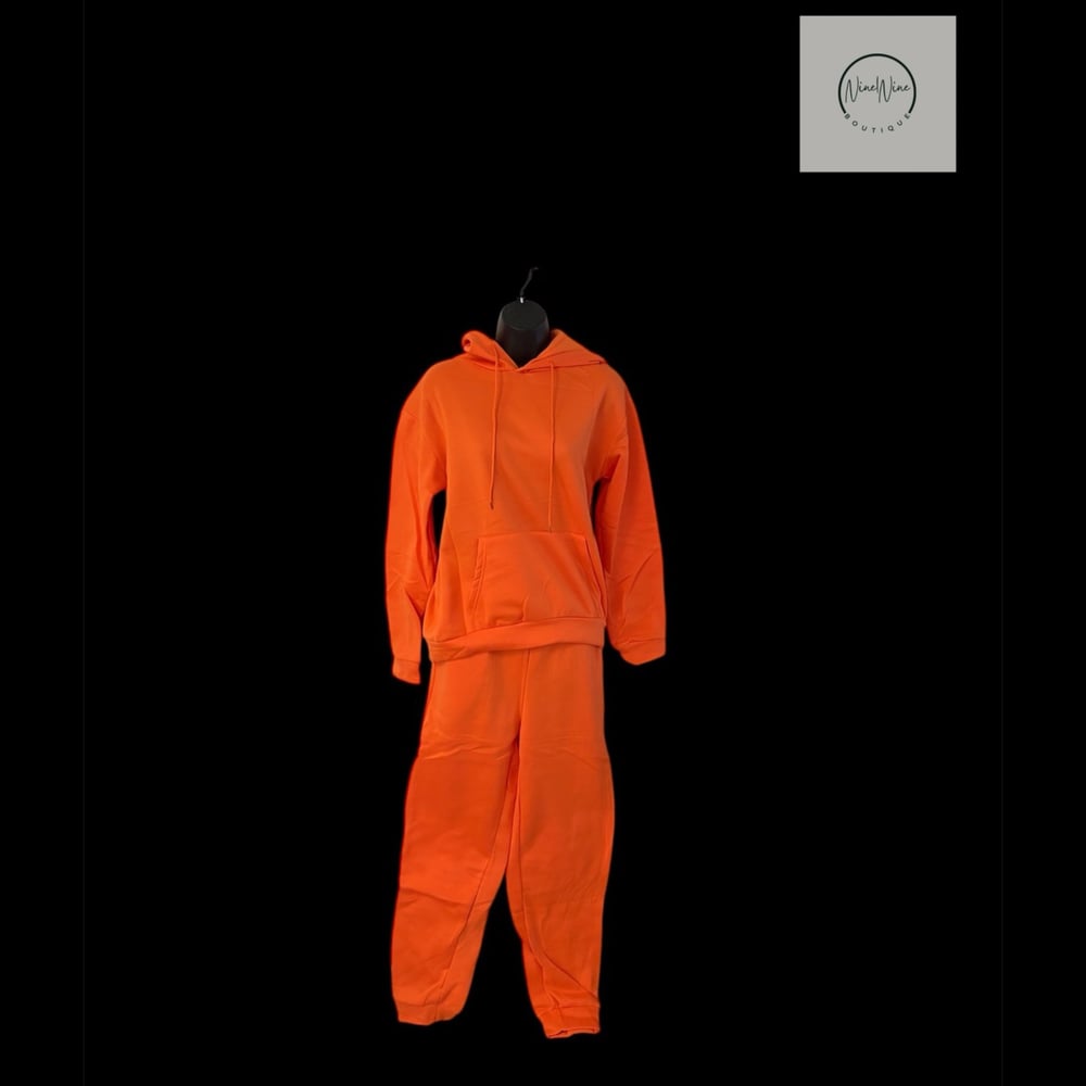 Image of KEEPING IT COZY (ORANGE)