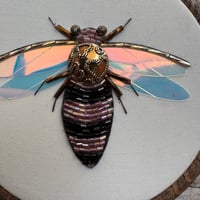 Image 3 of Shiny bee (b, 4 inches)