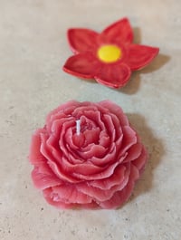 Image 2 of Bougie rose pivoine + son socle 