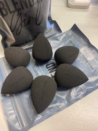 Image 2 of Beauty Creations BLEND It Girl 6 Piece Beauty Blender Bundle