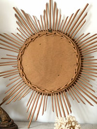 Image 7 of Miroir soleil en rotin - années 60