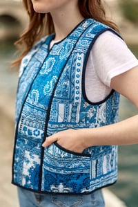 Image 2 of Chaleco Patchwork 