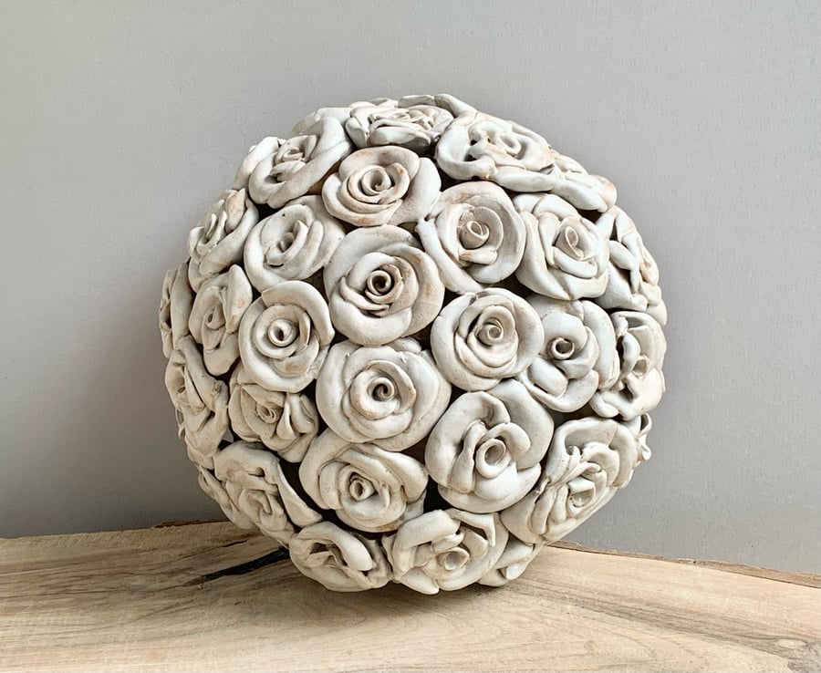 Image of White Roses Wall Sculpture 