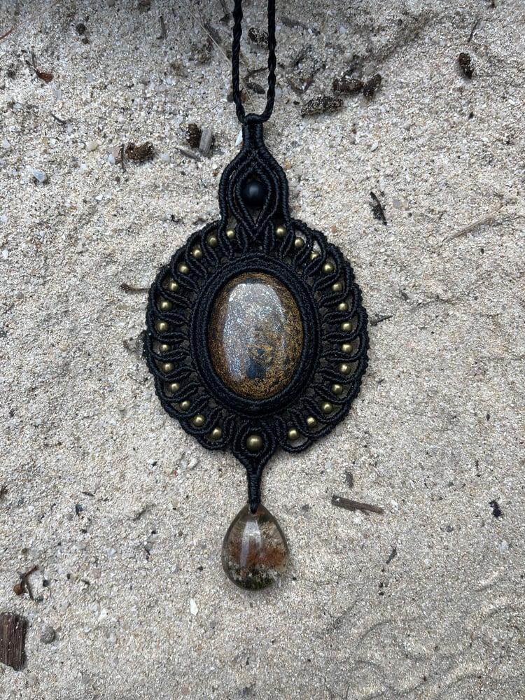 Image of Macrame necklace with bronzite stone 