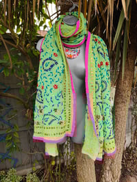 Image 2 of Thassos scarf - darker yellow / Hot pink trim 