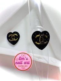 Black-chanel heart 