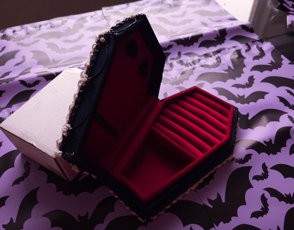 Image of Coffin Cake Jewelry Box