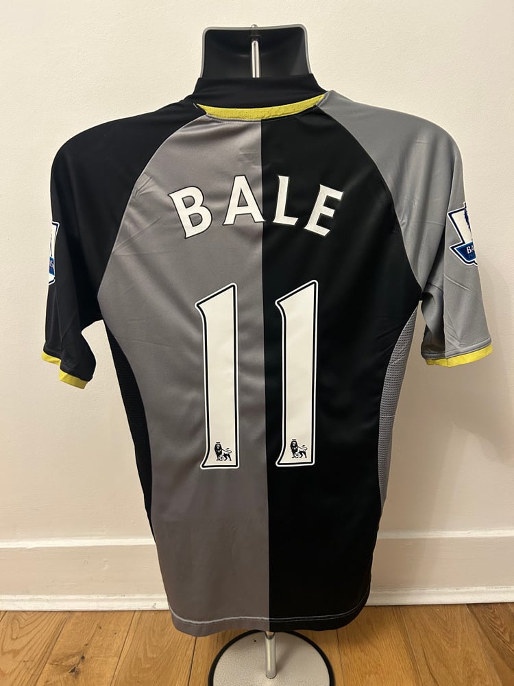 Image of Tottenham Hotspur “BALE 11” 2012/13 Third Shirt + PL patches  (S)