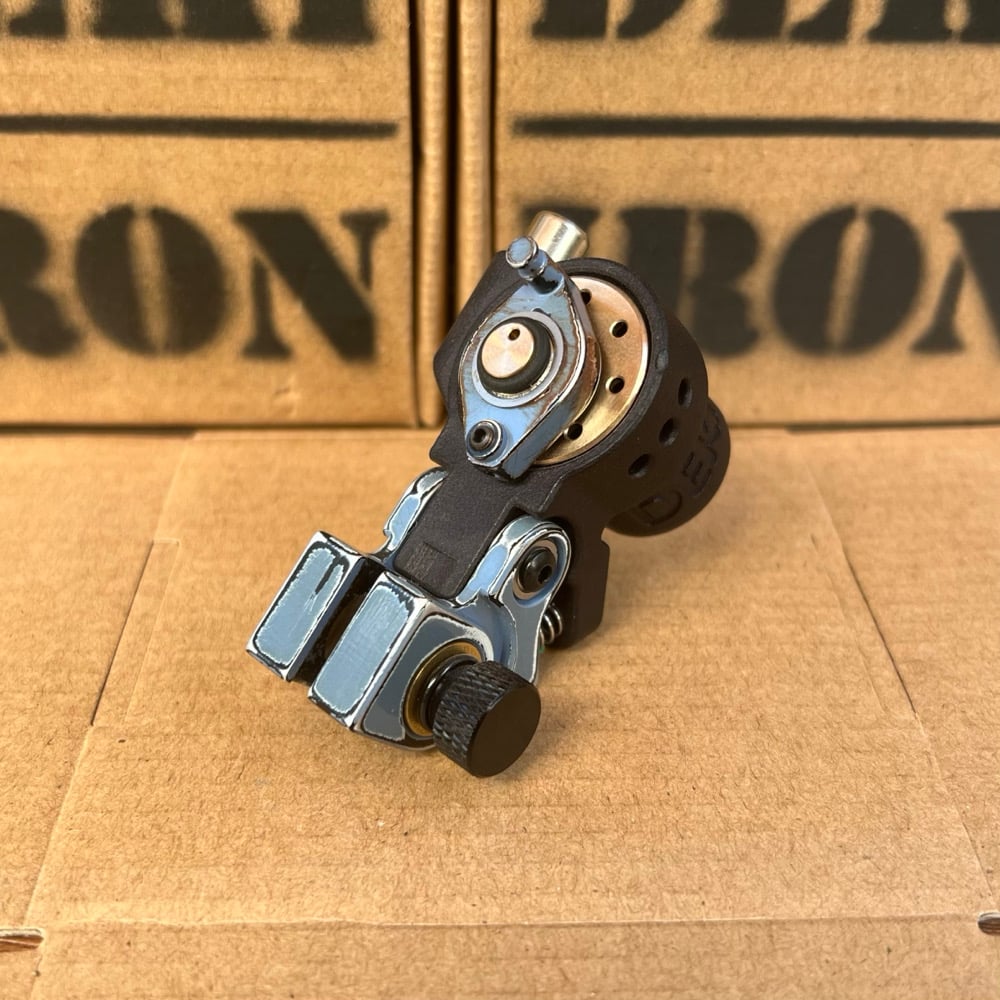 RABBIT V1 RAT STYLE BLUE WIND RCA | DEKI IRON