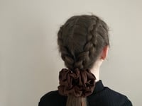 Image 5 of SCRUNCHIE OVERSIZED CHOCOLATE/CZEKOLADA