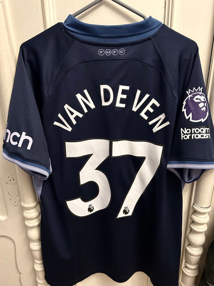 Image of Tottenham Hotspur “VAN DE VEN 37” 2023/24 Away Shirt + PL patches (L)