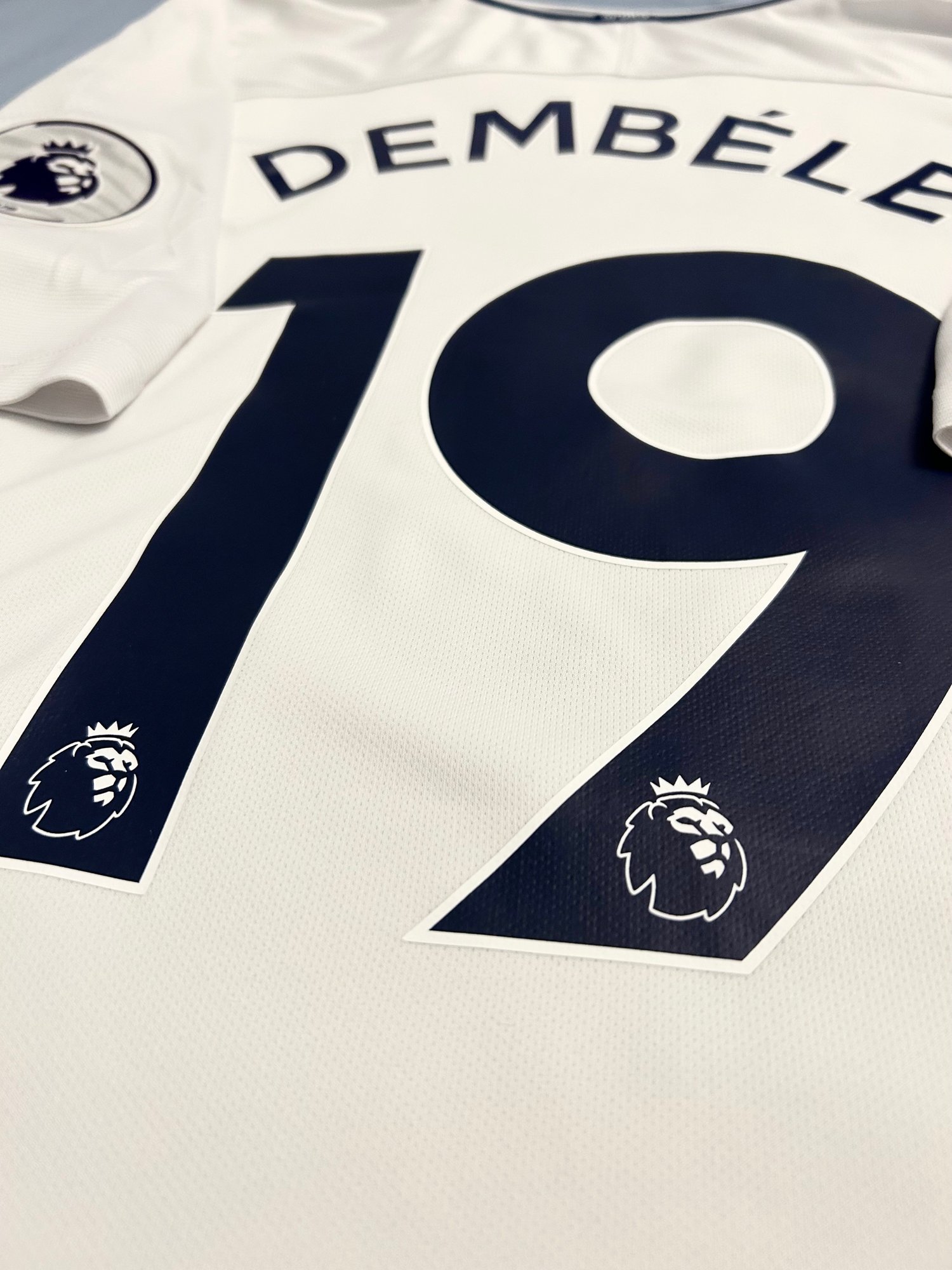 Image of Tottenham Hotspur “DEMBÉLÉ 19” 2017/18 Home Shirt + PL patches (XL)