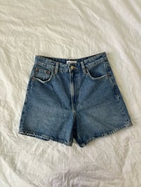 Image 1 of Zara blue mom shorts // 36