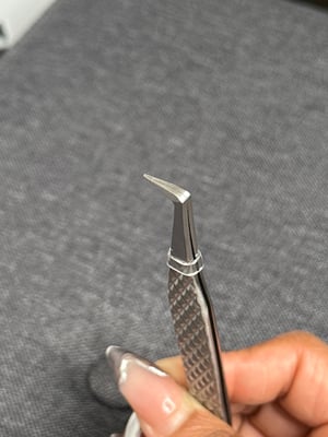Image of Mink Tweezers 