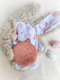 Image 2 of Inséparable Œufs pastels et sa Lune 🥚