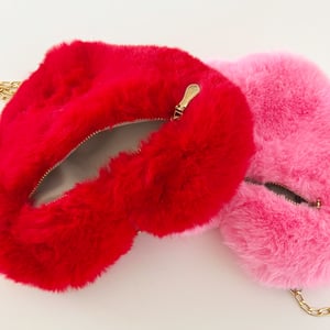 Image of Fuzzy Heart Purse 