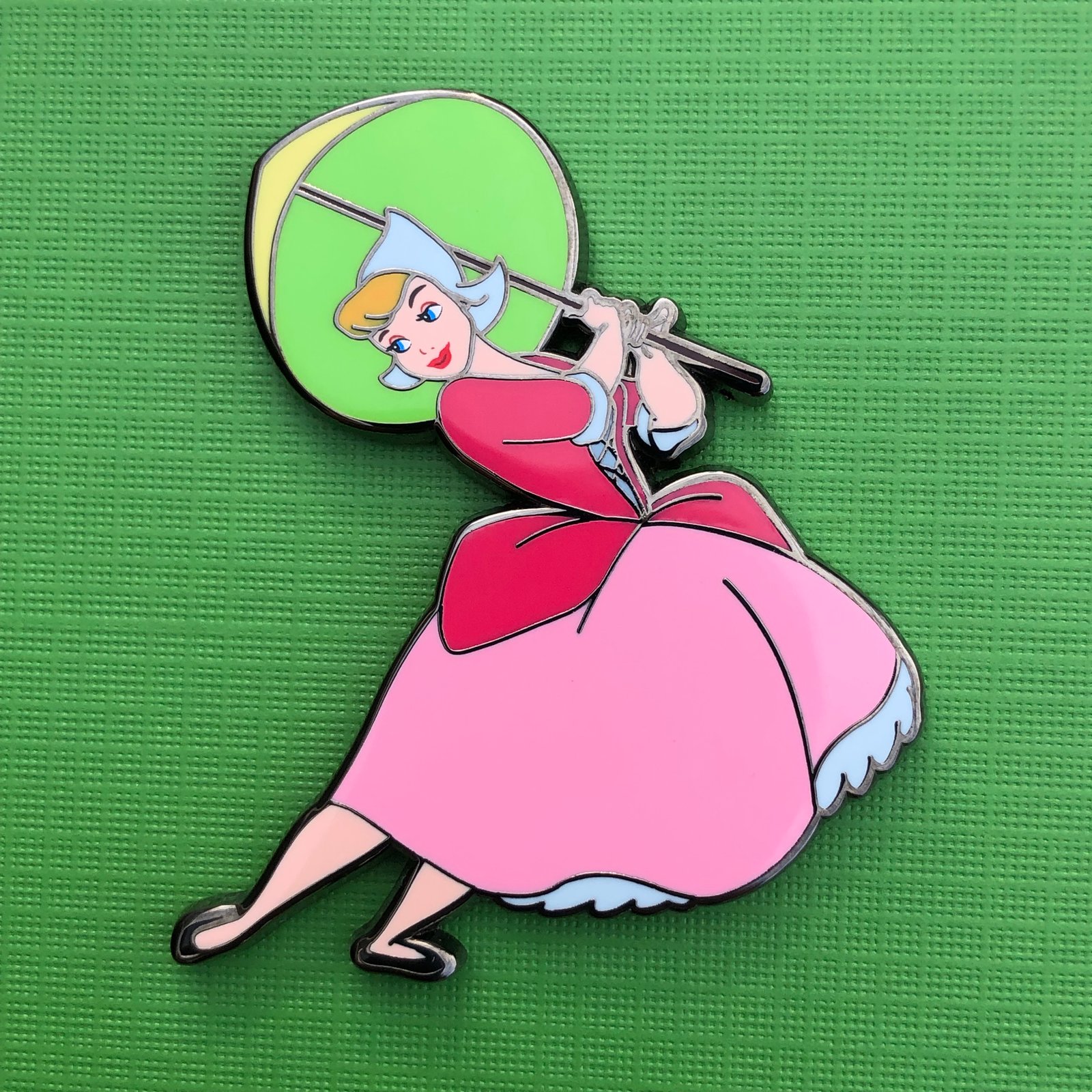 Disney Legend of Sleepy Hollow Katrina LE Jumbo offers Fantasy Pin