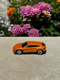 Image 3 of Lamborghini Urus Custom