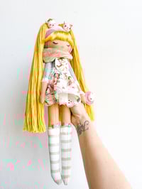 Image 2 of Classic Doll Winnie