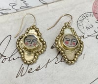 Image 3 of Pretty Faces Earrings 