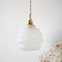 Image 3 of Baladeuse en verre de Clichy blanc -