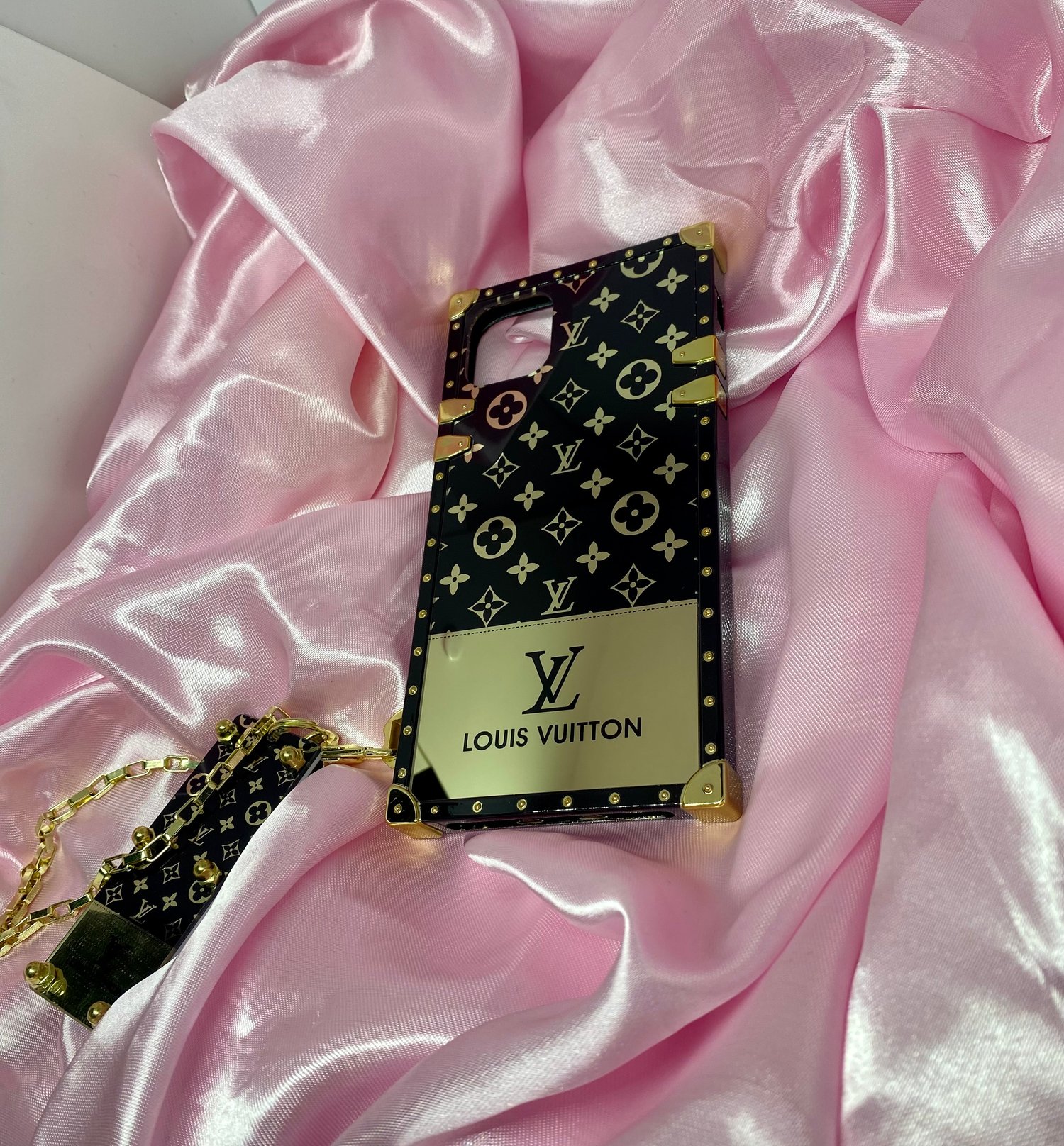WHAT THE LV PHONE CASE