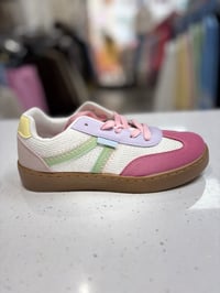 Image 6 of Ashley Trainer