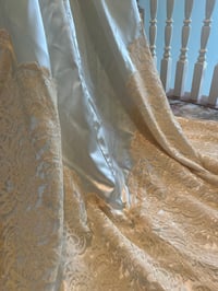 Image 23 of 1940s Satin & Lace 