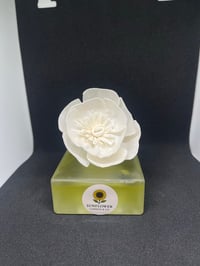 Image 1 of Flower wick reed diffuser 