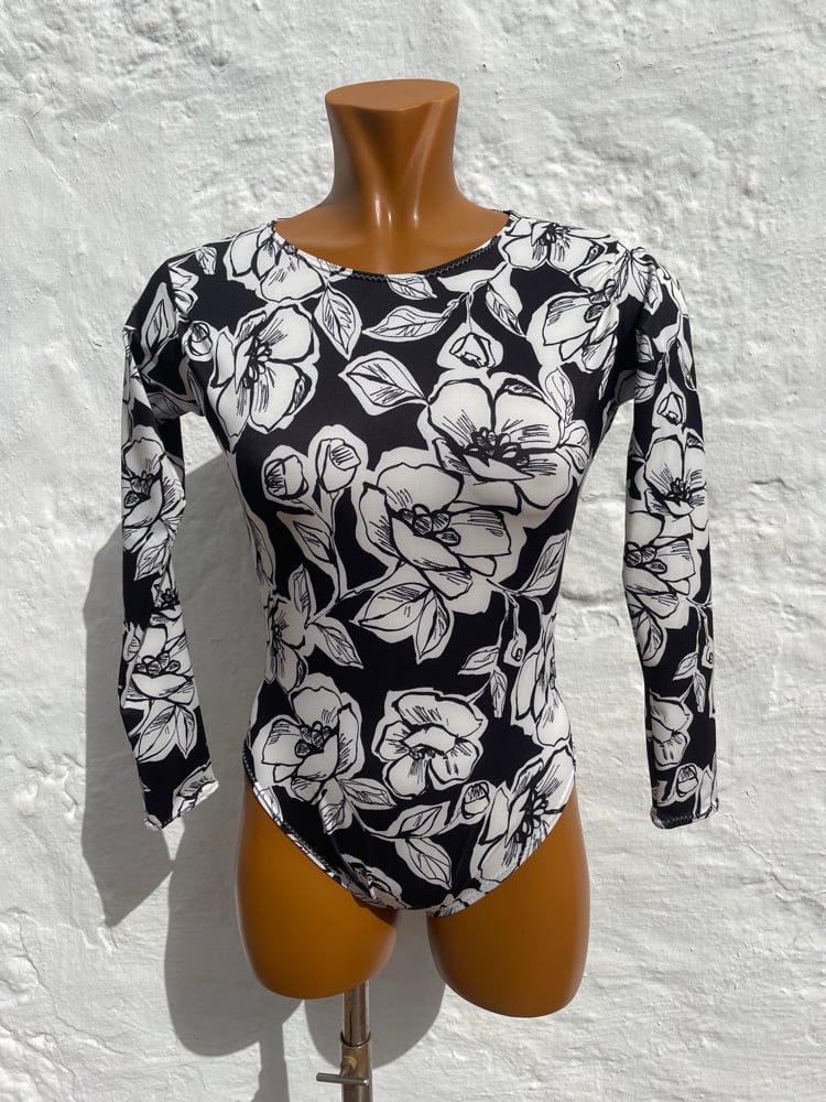 Image of Body Black Rose