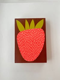 Image 2 of Strawb