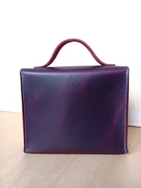 Image 6 of Sac cartable en cuir upcyclé "Josef" aubergine