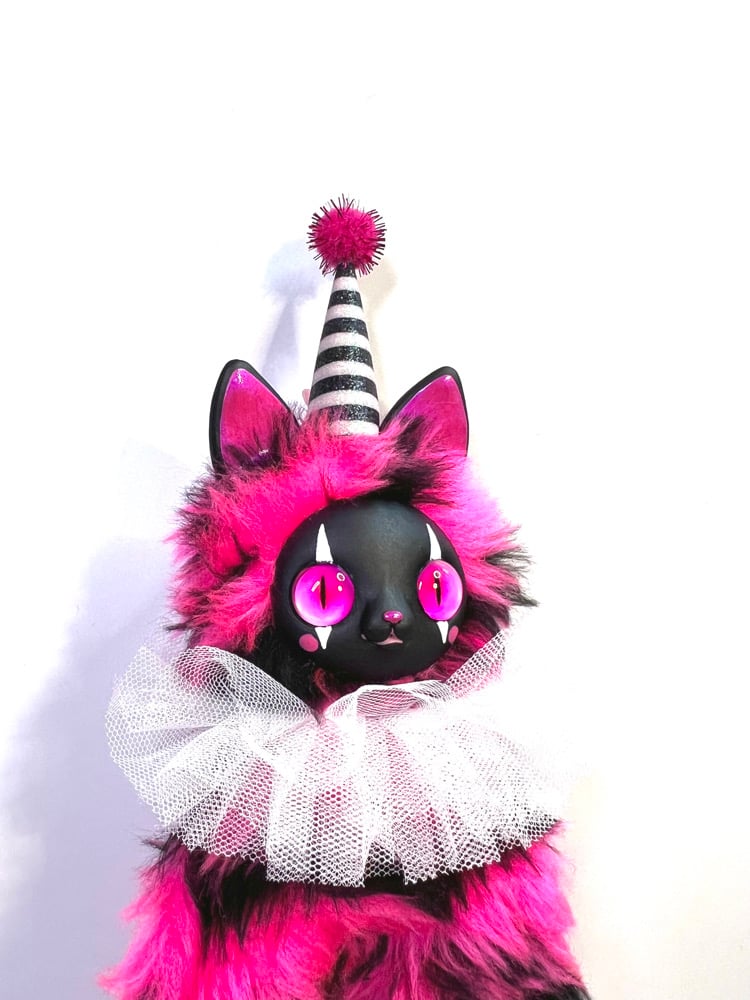 Clown Cat (hot pink/ black)