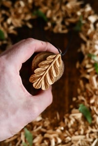 Image 5 of Oak Leaf Pendant Necklace